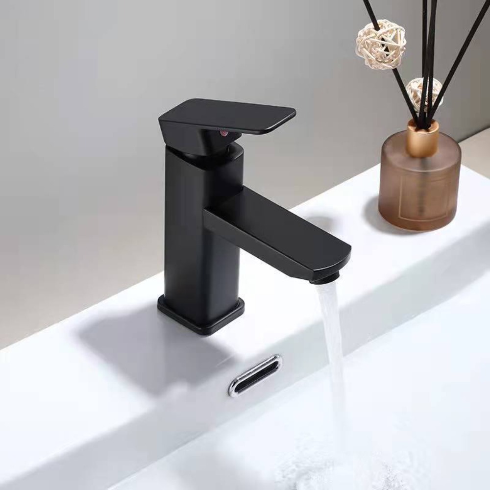 صنابير حمام سوداء، خلاطات مياه - مراجعة Commercial Kitchen Mixer Tap وسعره